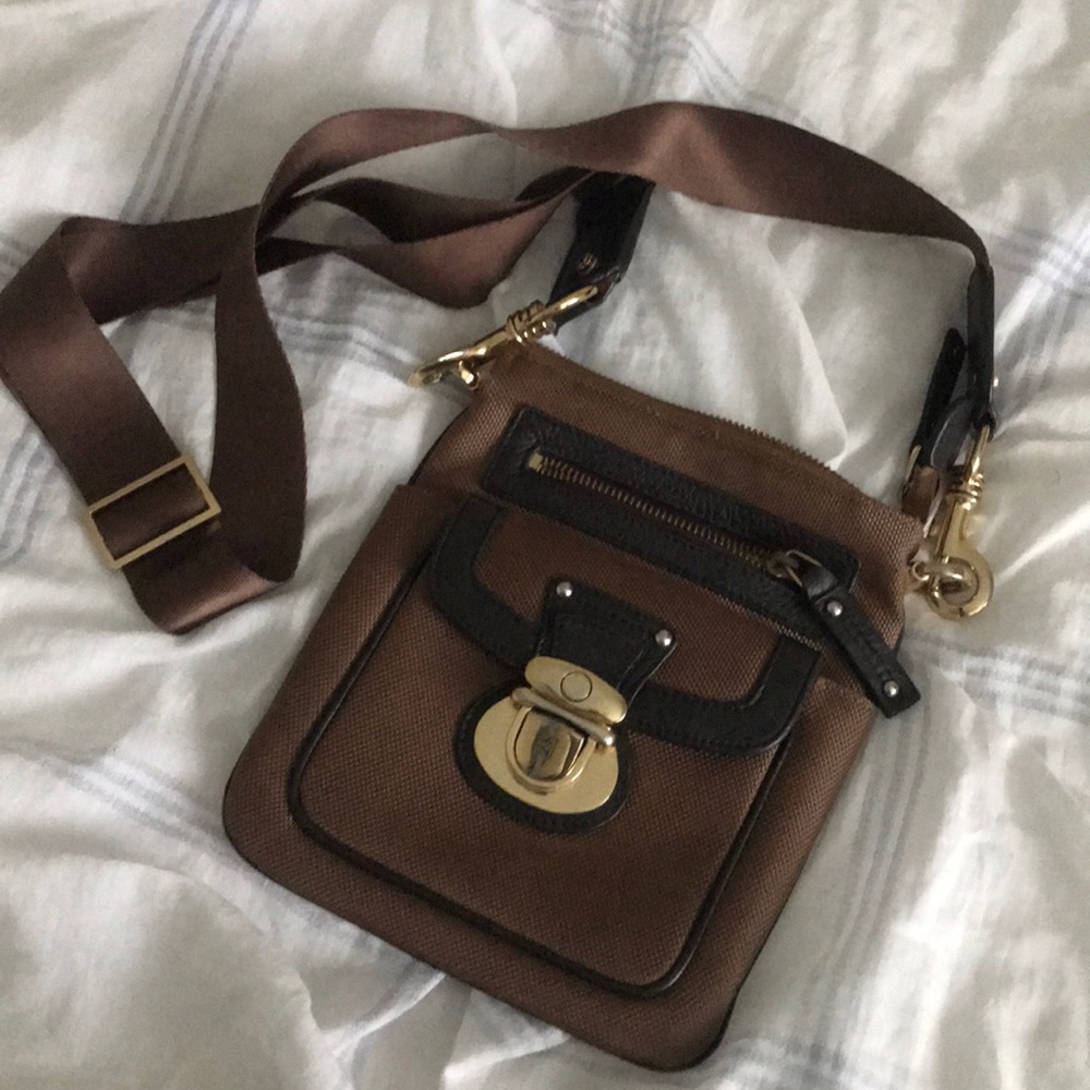 Crossbody bag